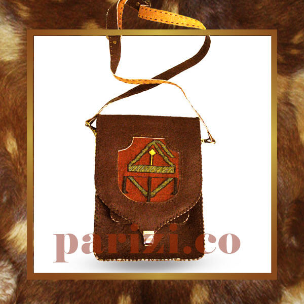 Leather shoulder bag 19