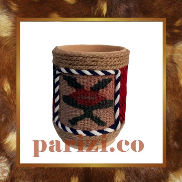 Traditional desktop pen holder with hand-woven top